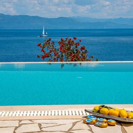 Villa Terra Del Nonno With Sea Views & Pool Gaios Eksteriør billede