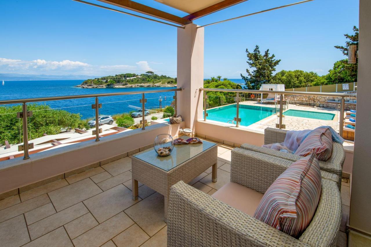 Villa Terra Del Nonno With Sea Views & Pool Gaios Eksteriør billede