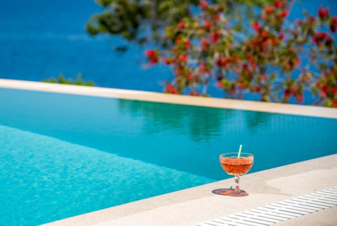 Villa Terra Del Nonno With Sea Views & Pool Gaios Eksteriør billede